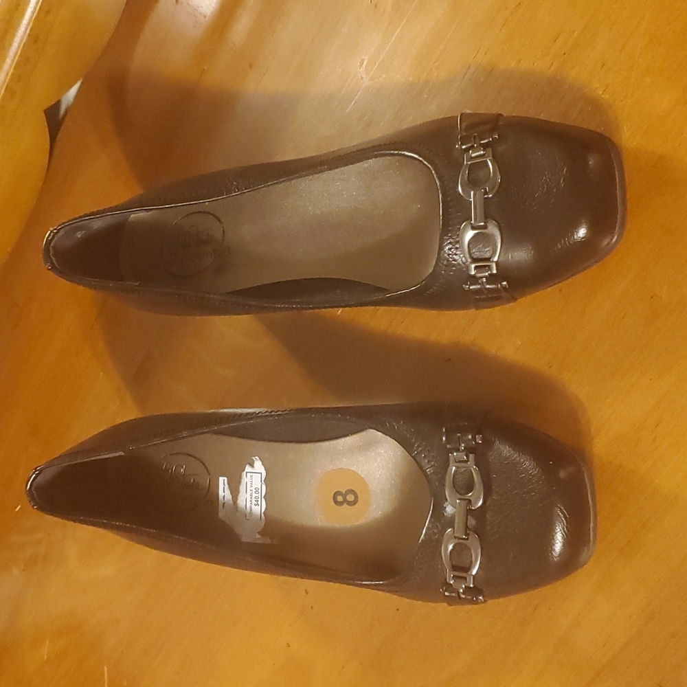 Business dress shoe